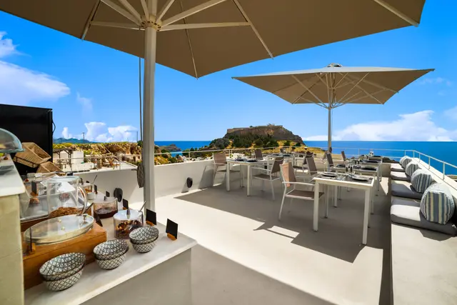 Sky Bar & Πρωινό